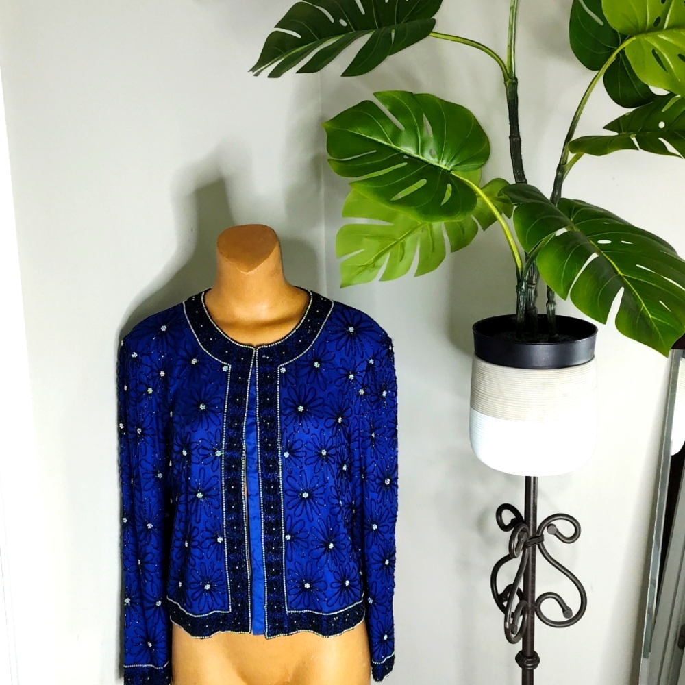 VERY BEAUTIFUL BEADED BLAZER
